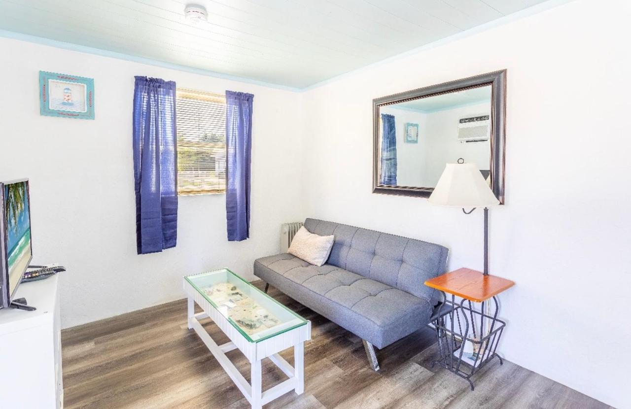 Bungalow 1 Minute From The Beach Suite #3 イングルウッド エクステリア 写真